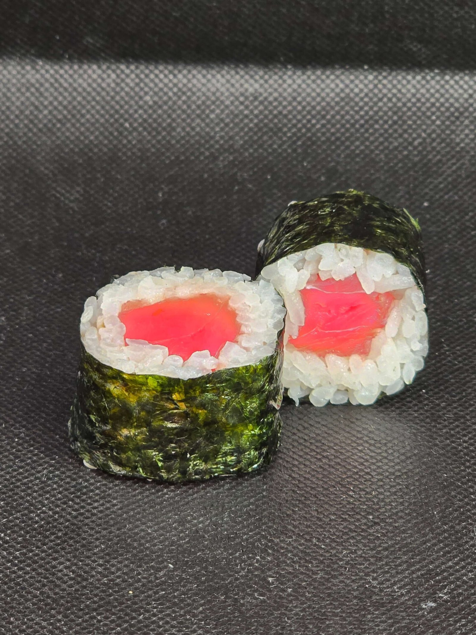 Tuna roll